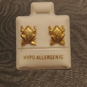 2/$10 Vintage Goldtone Stud Frog Earrings